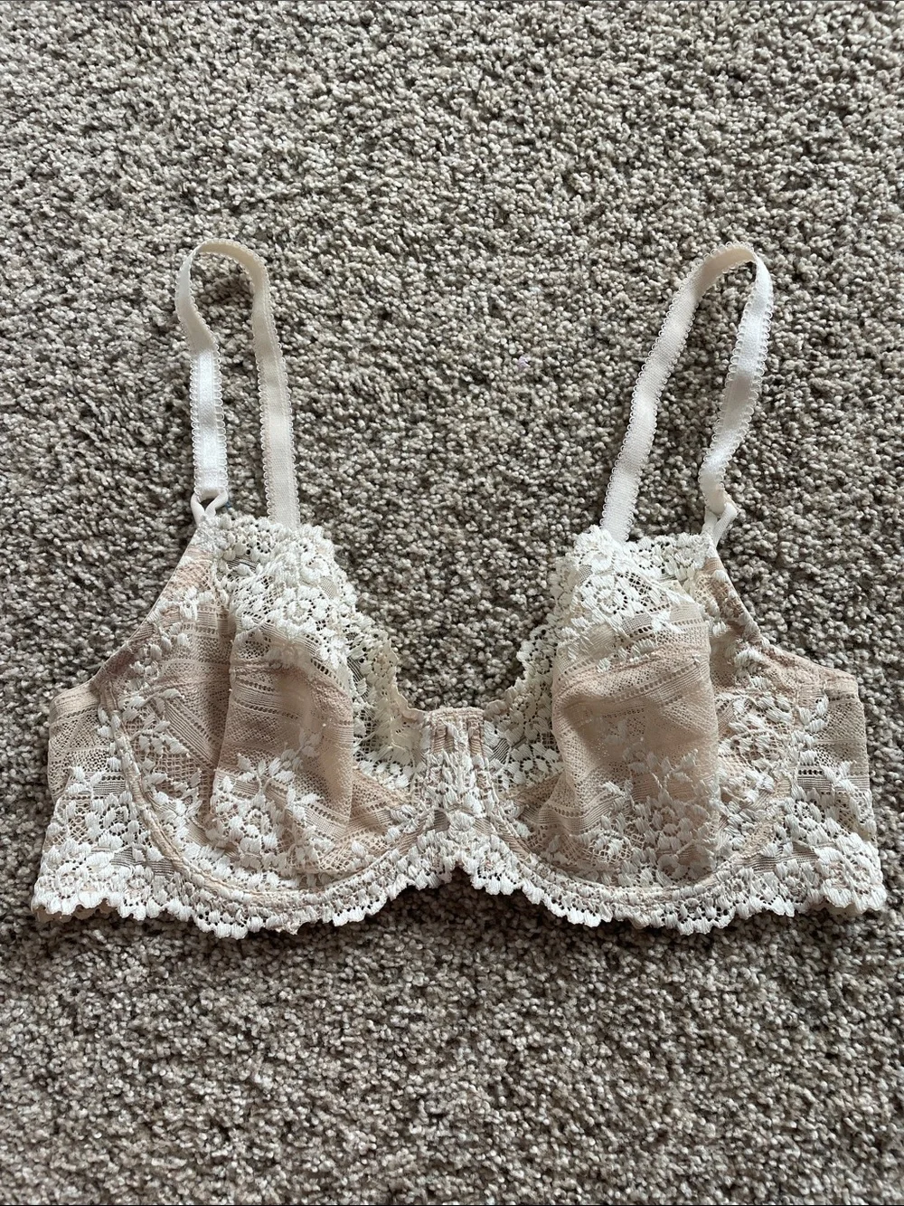 Wacoal Beige Lace Underwire unlined Bra